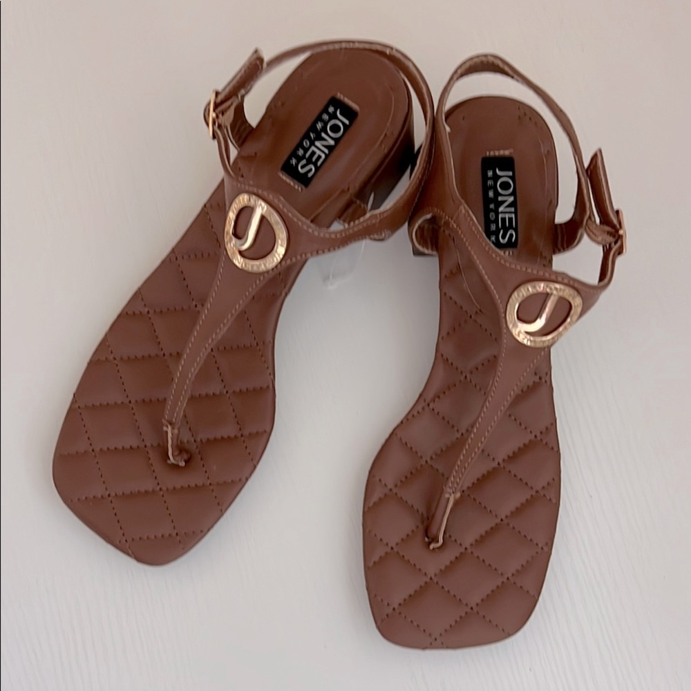 NWT-Jones New York Brown Quilted Sandals